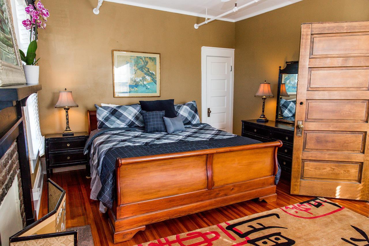 헨더슨빌 The Henderson B&B 외부 사진